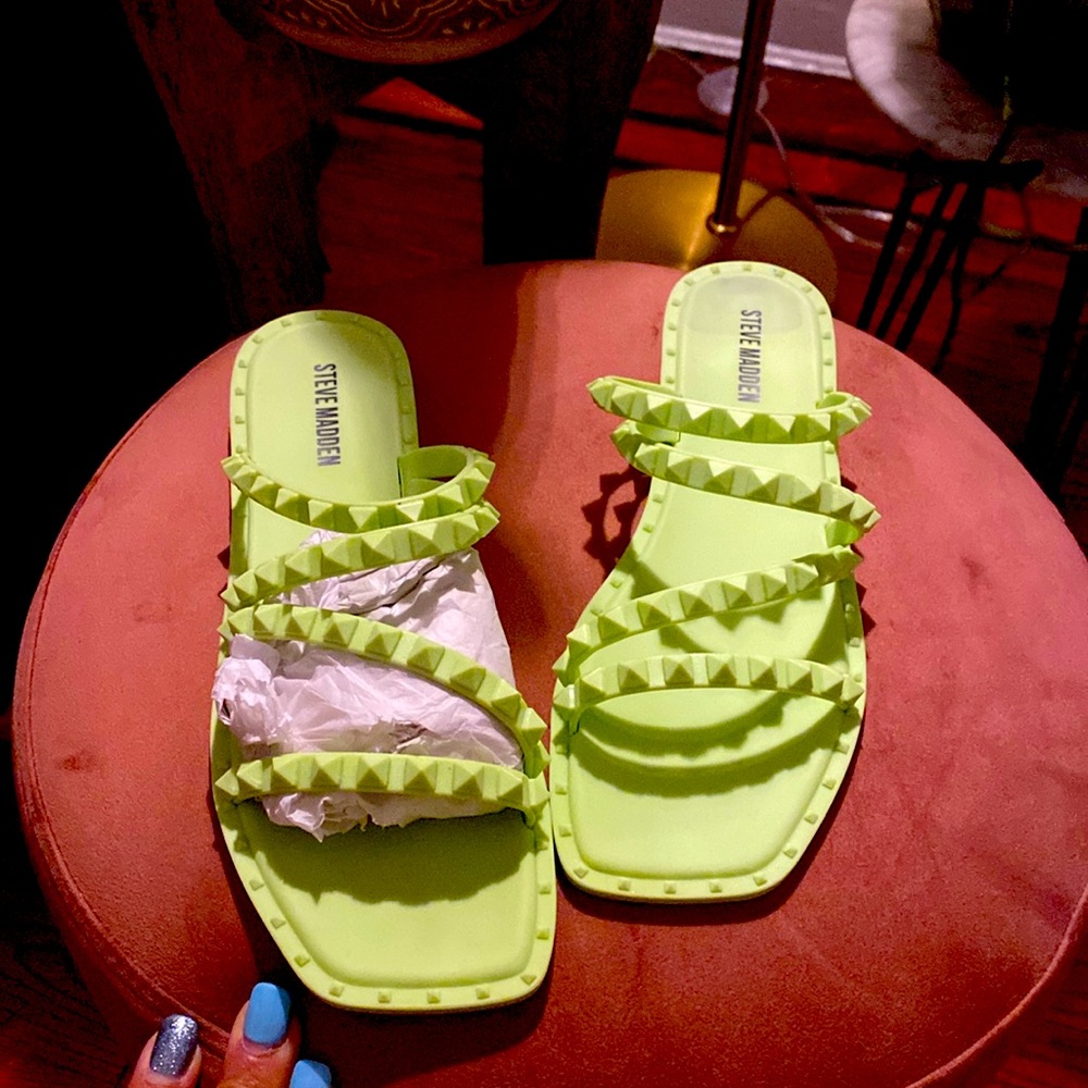 Steve Madden Lime Skyer-J Jelly Sandals